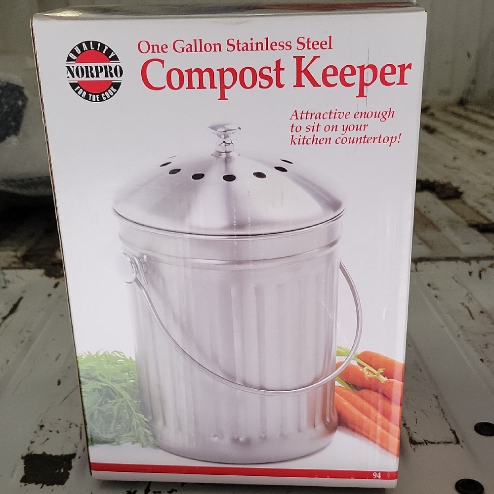 Stainless Steel Compost Keeper - Silver